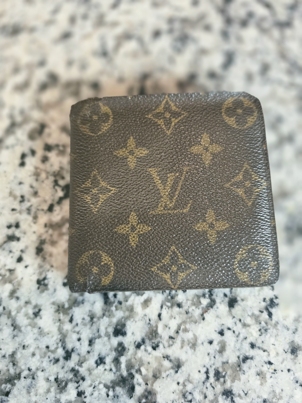 Pre-loved Louis Vuitton Monogram Canvas Men's Bifold Wallet - Brown